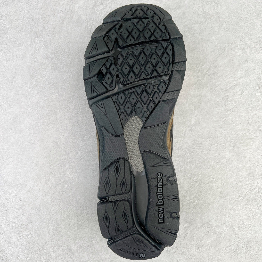 990 Brown Black