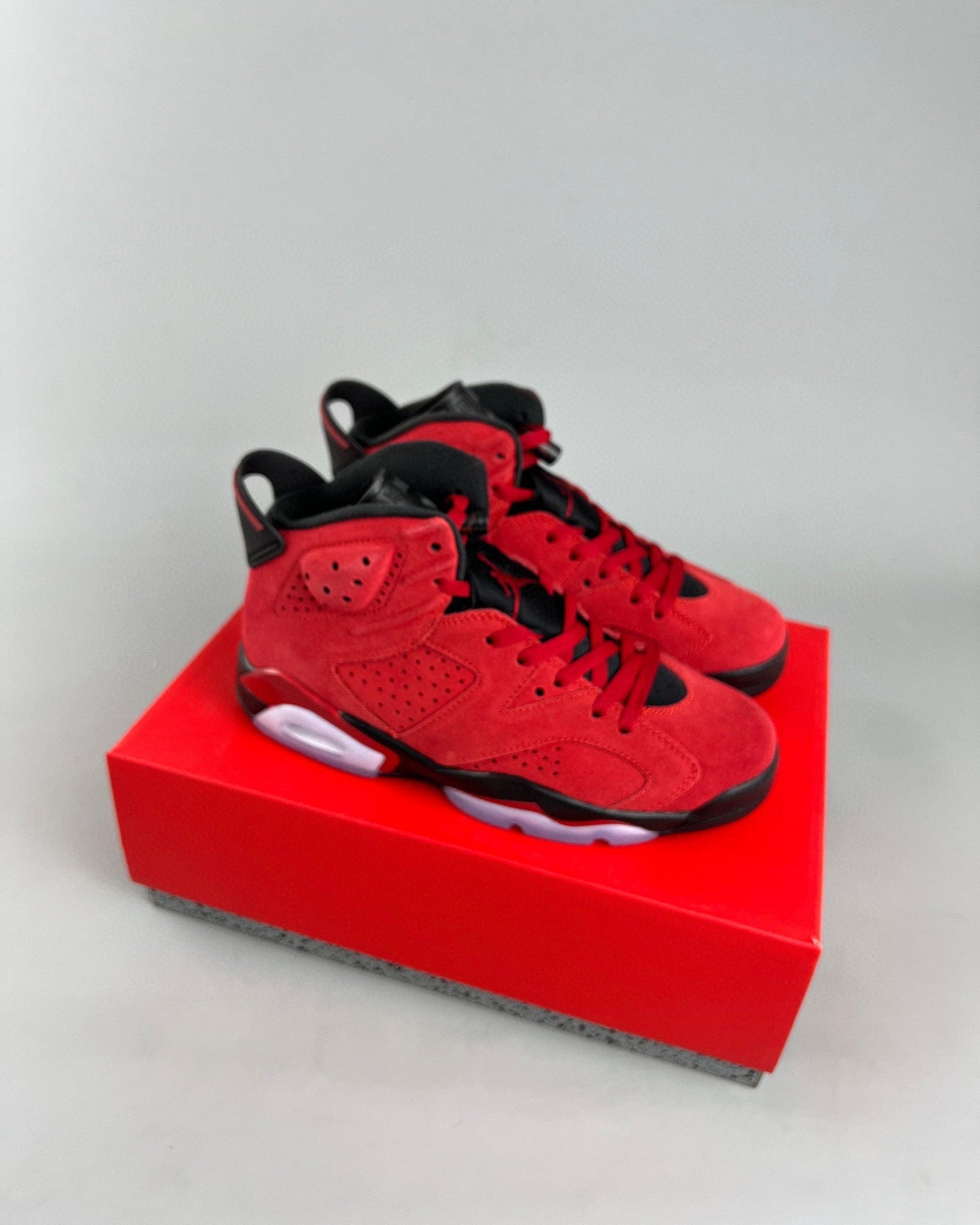 AJ6 Raging Bul