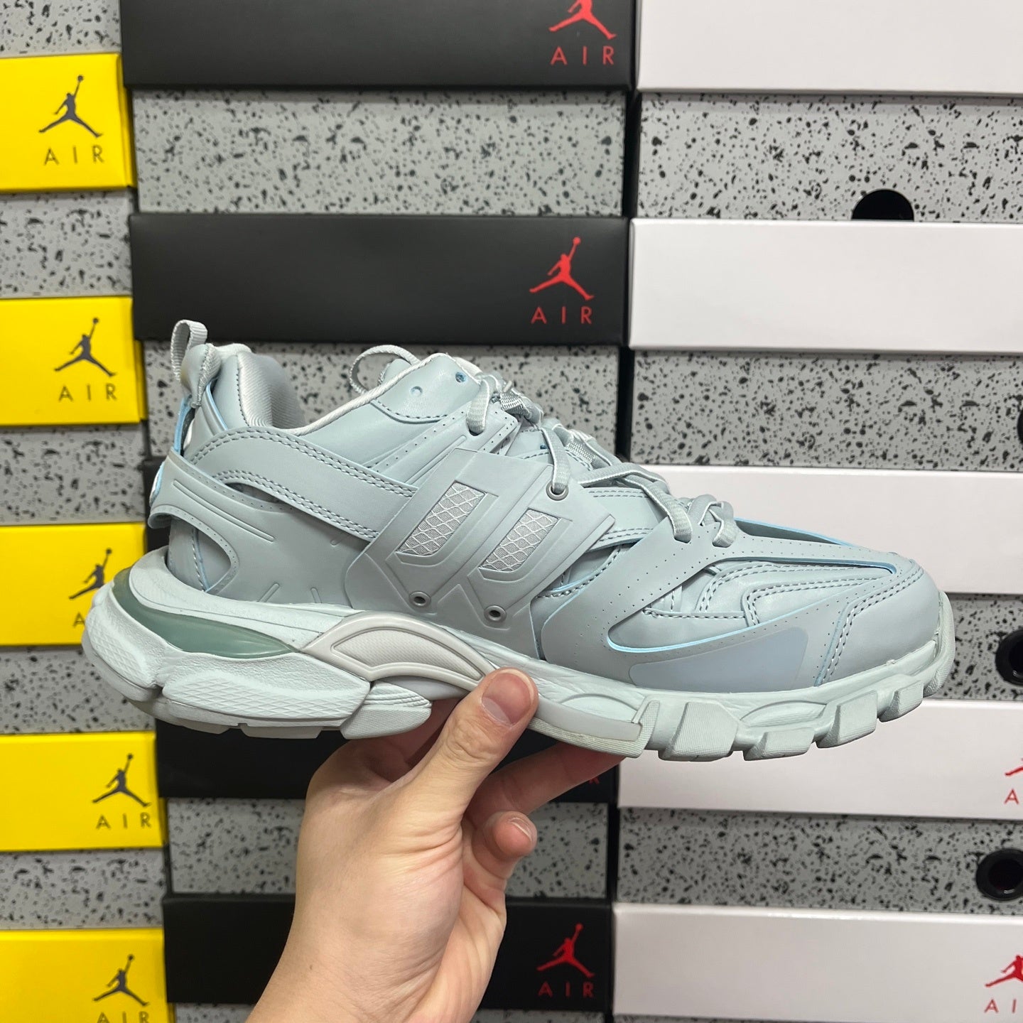 BLG Track Light Blue