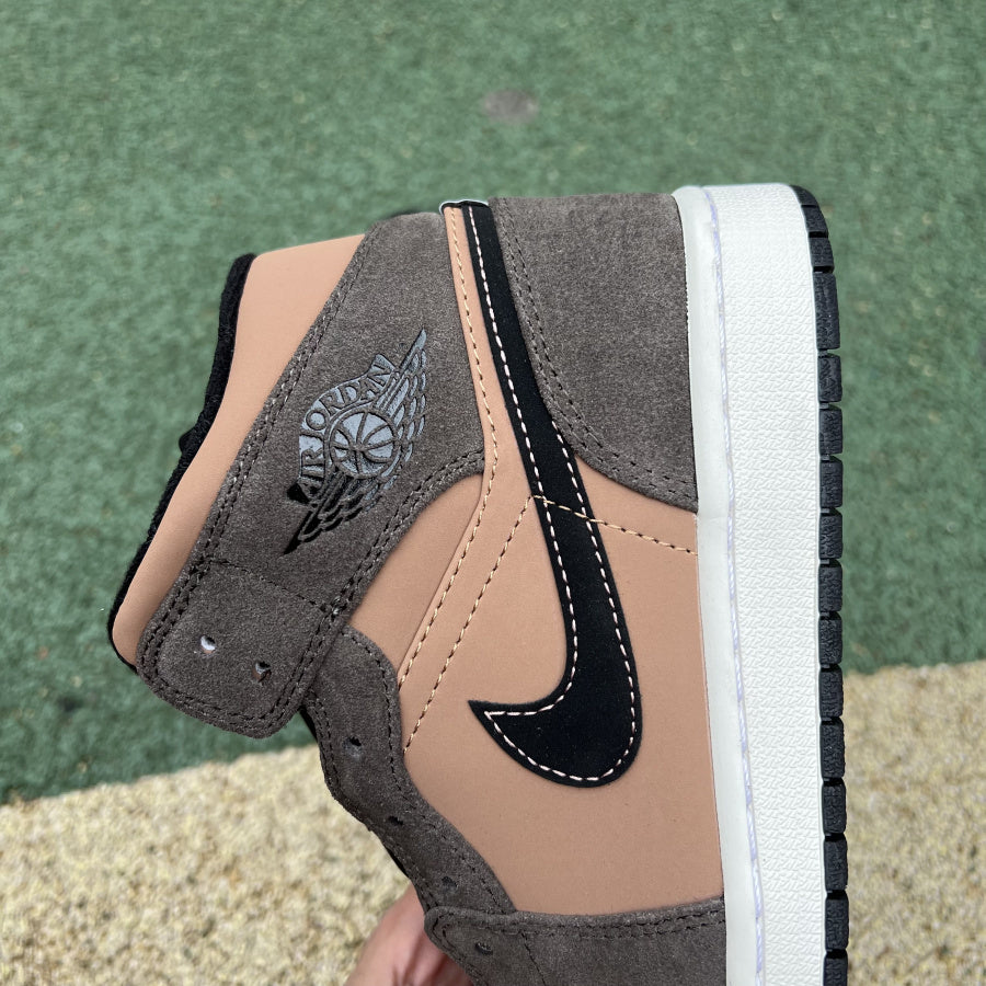 AJ1 MID Dark Chocolate