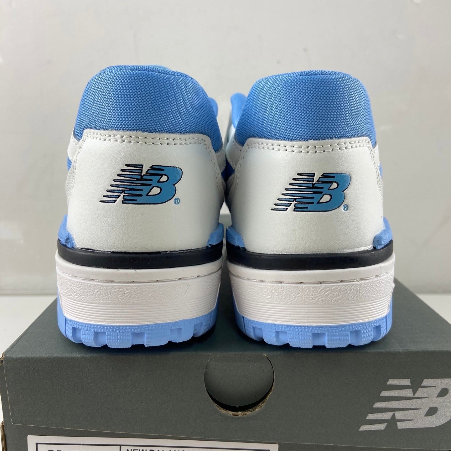 550 White and Blue