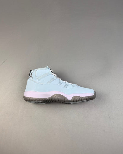 AJ11 Retro High Blue