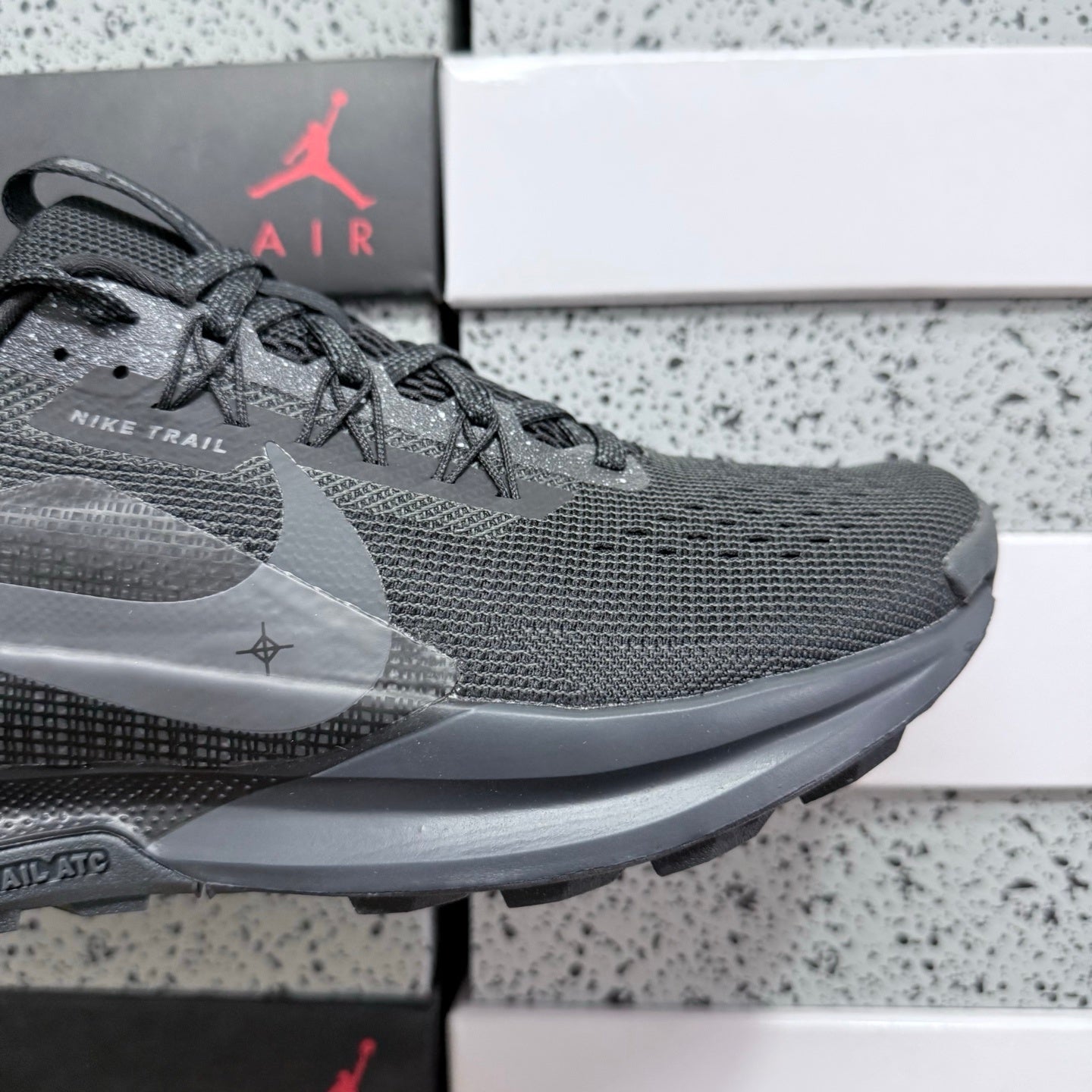 Pegasus Trail 5 Black