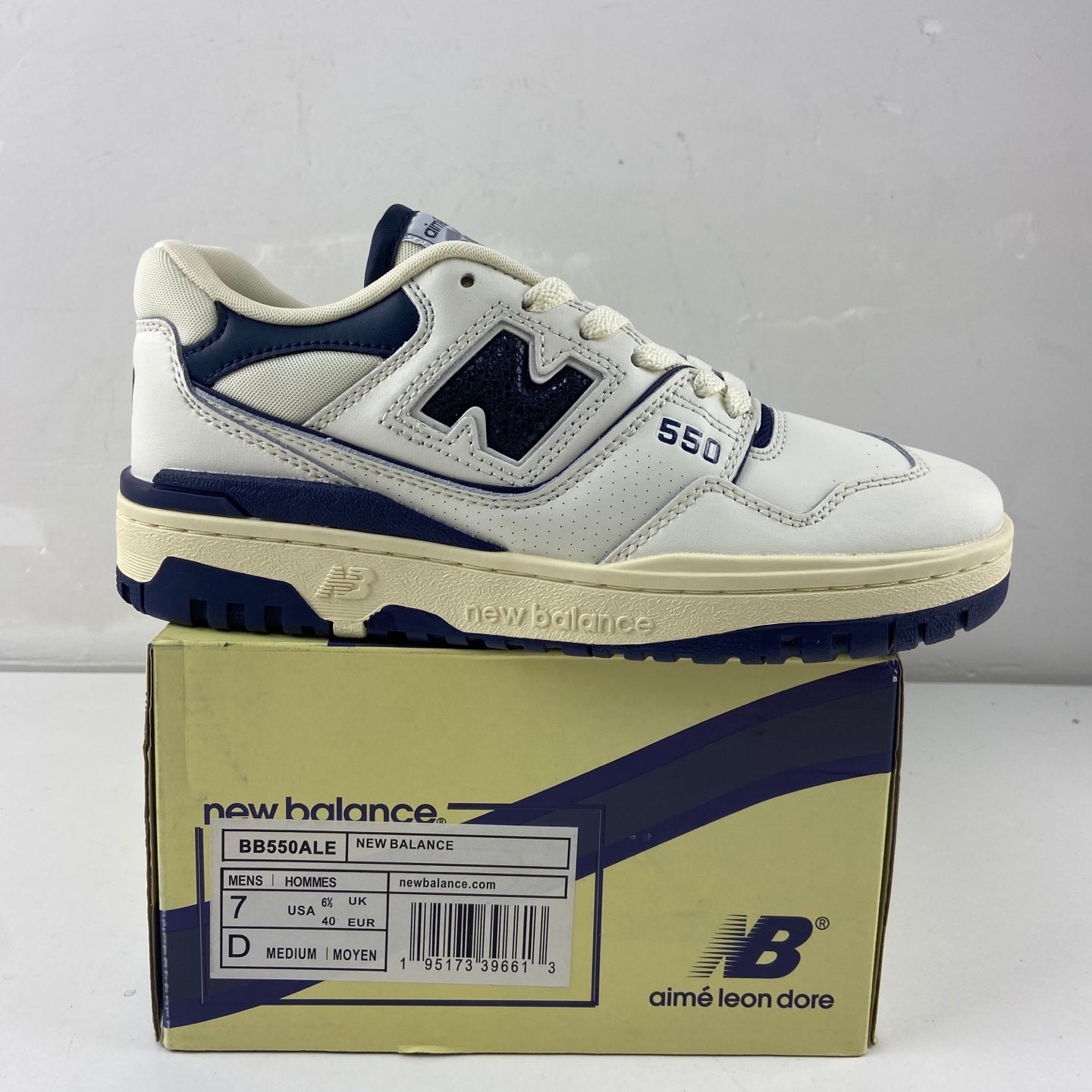 550 Aimé Leon Dore White Navy