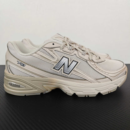 740 Sea Salt / Beige
