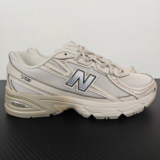 740 Sea Salt / Beige