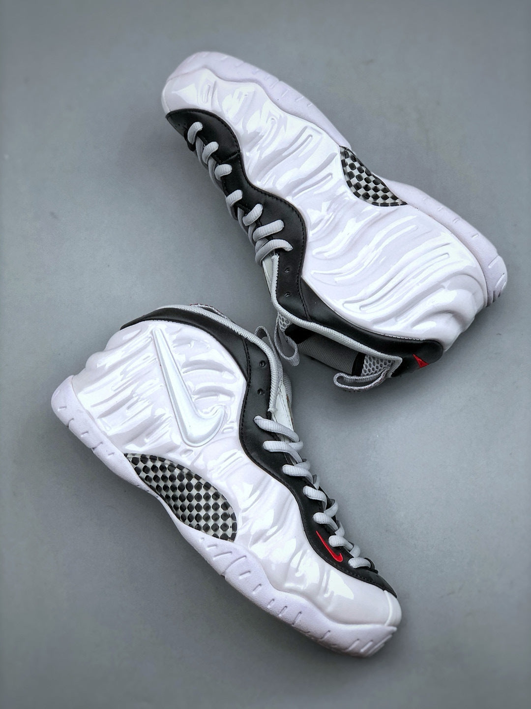 Foamposite White Black University Red