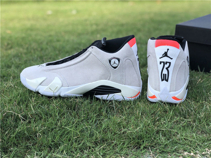 AJ14  Retro Candy Cane