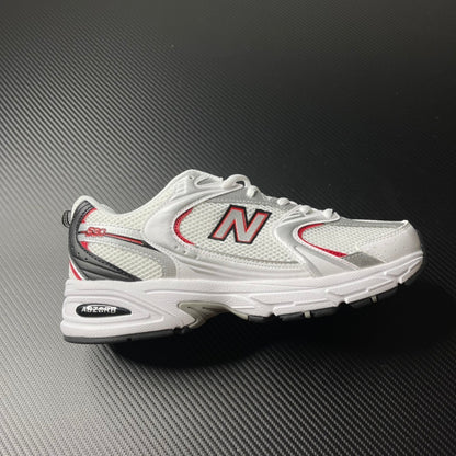 530 White and Red