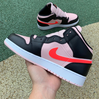 AJ1 MID Crimson