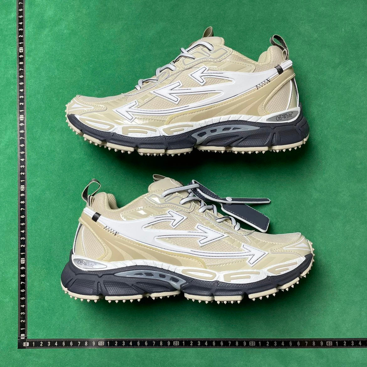 Be Right Back Cream and Black Sole