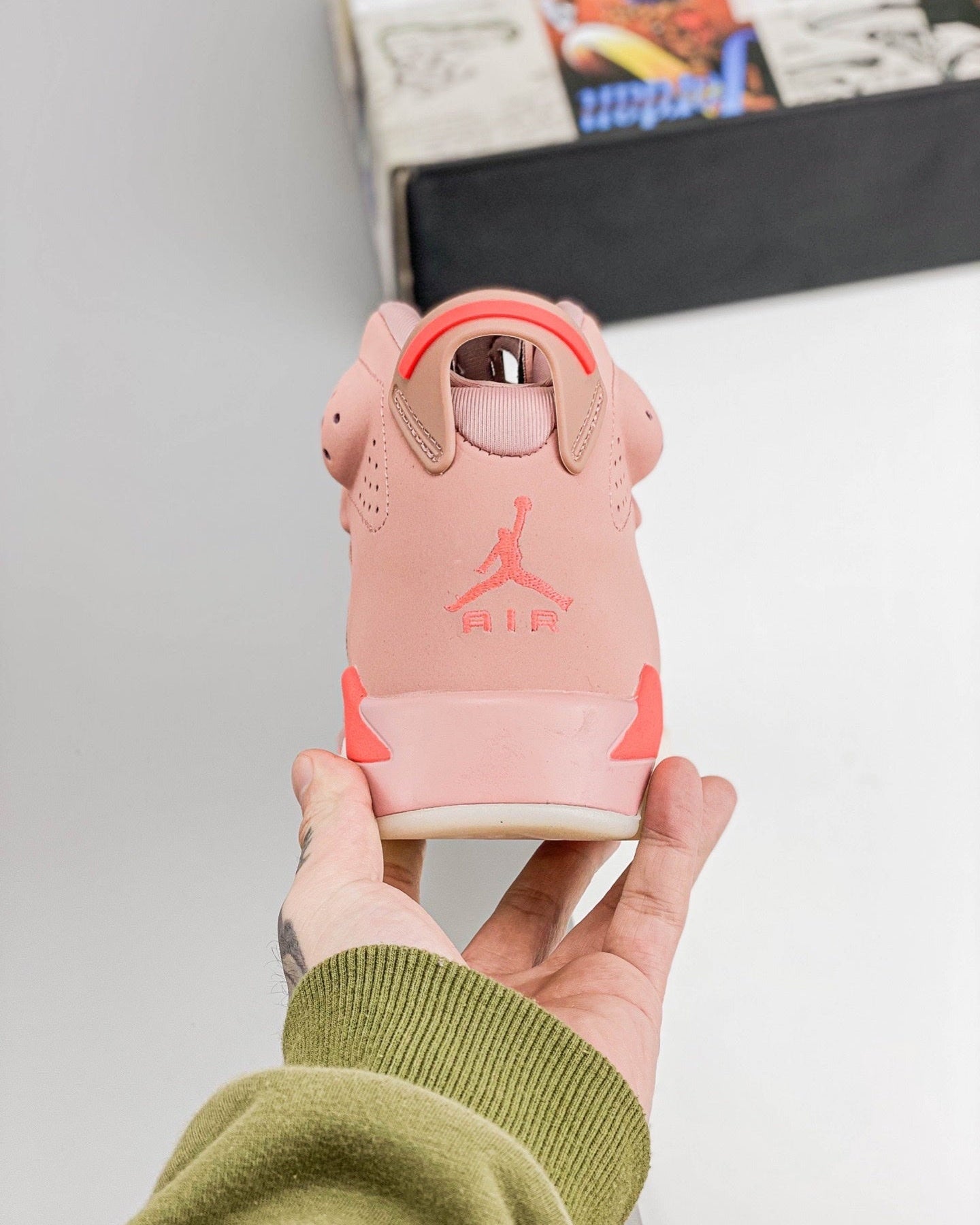 AJ6 Retro Pink
