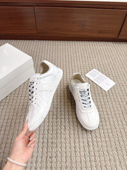 Maison Full White Paint Laces