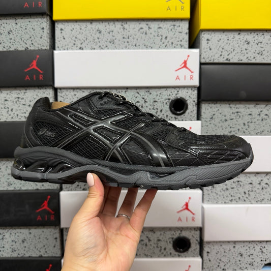 GEL-NIMBUS 10.1 Pure Black