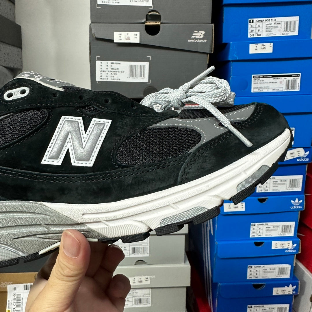 993 Black