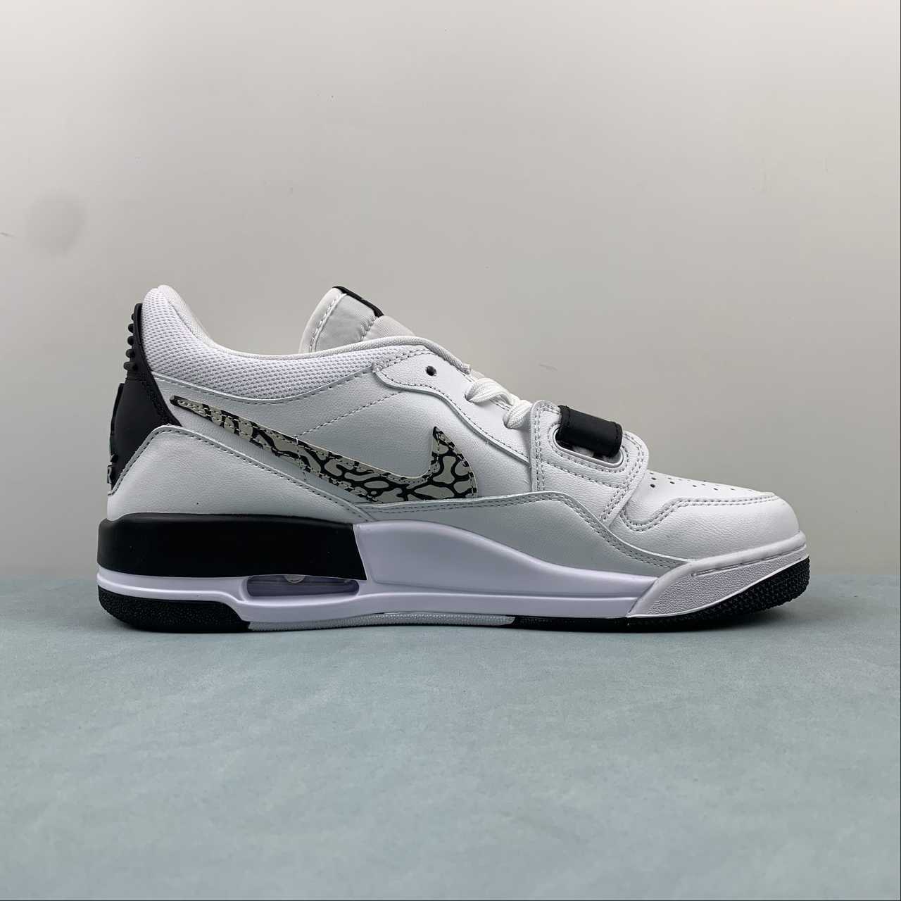 Legacy 312 White/Black/Sail/Wolf Grey