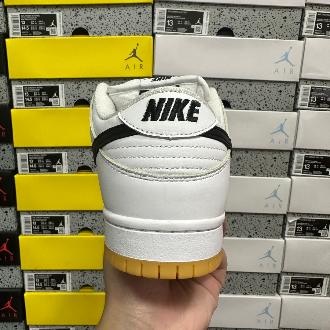 Dunk SB White Gum
