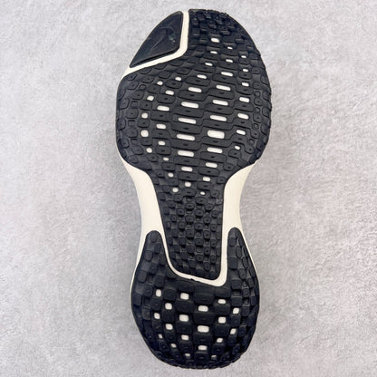 ZoomX Invincible Run Flyknit 3 White Black Picante Red Lime Blast
