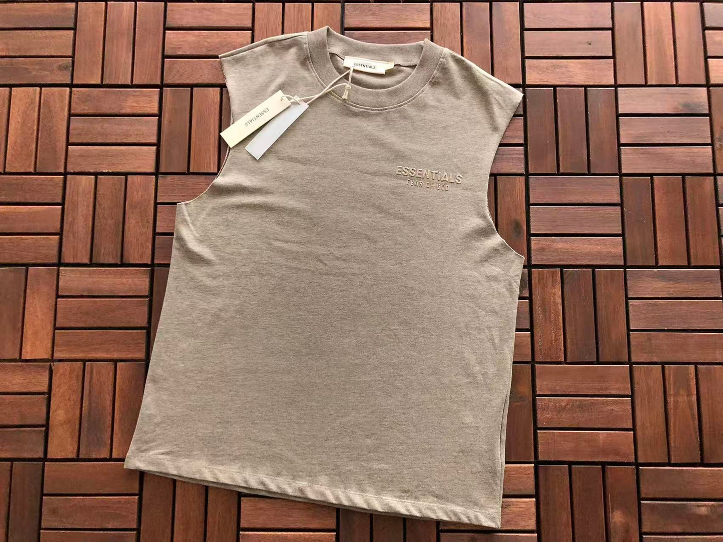 T-Shirts sem Mangas ESSENT