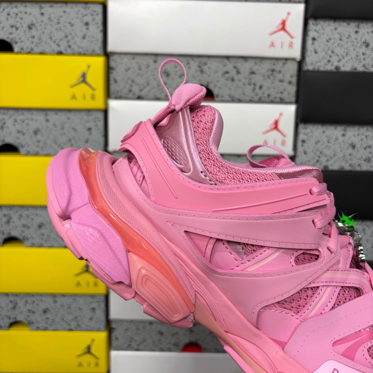 BLG Track Triple Pink