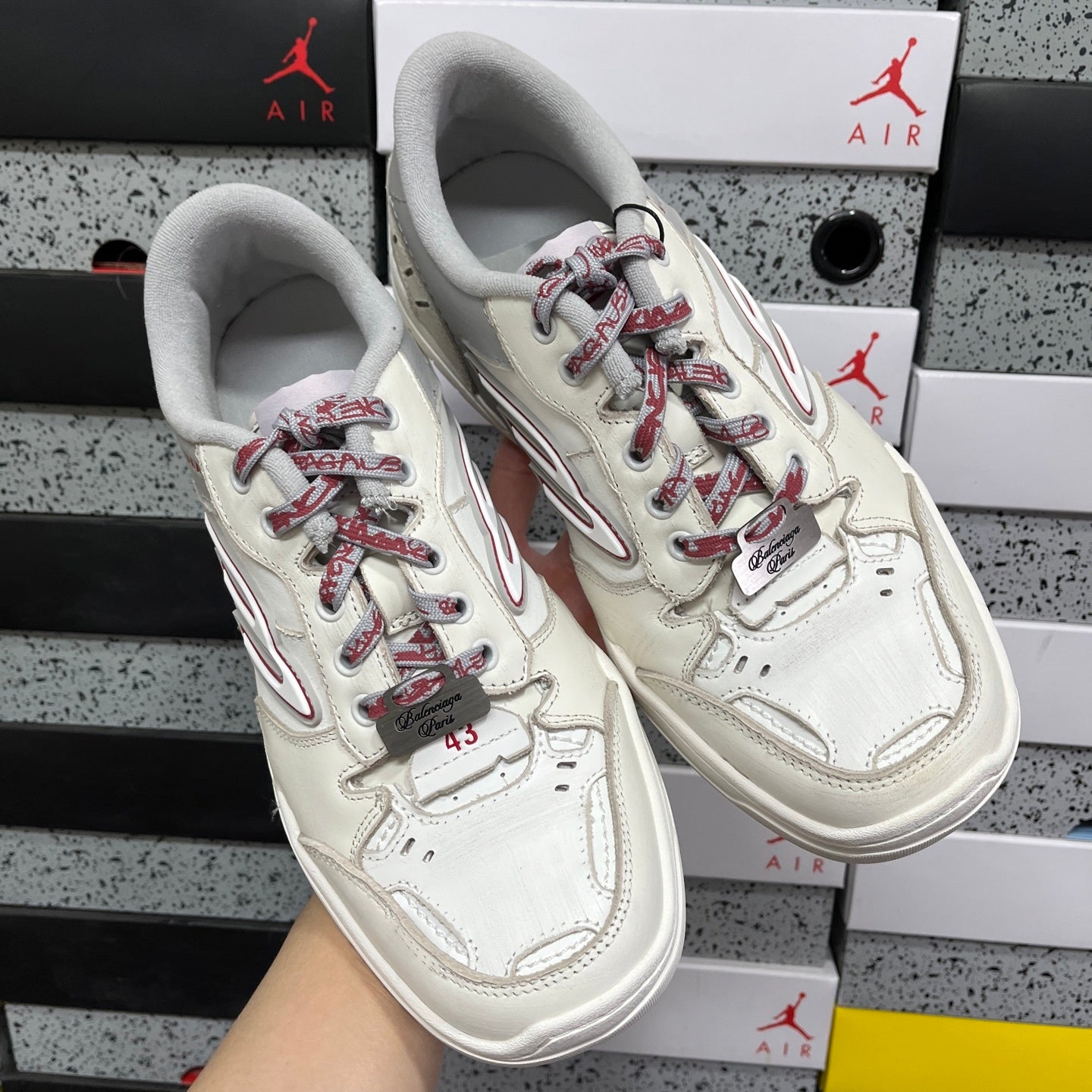 BLG Hamptons White/Red/Grey