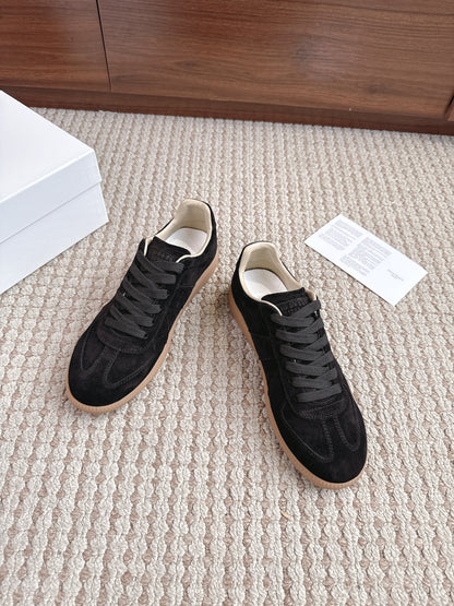 Maison Velut Full Black