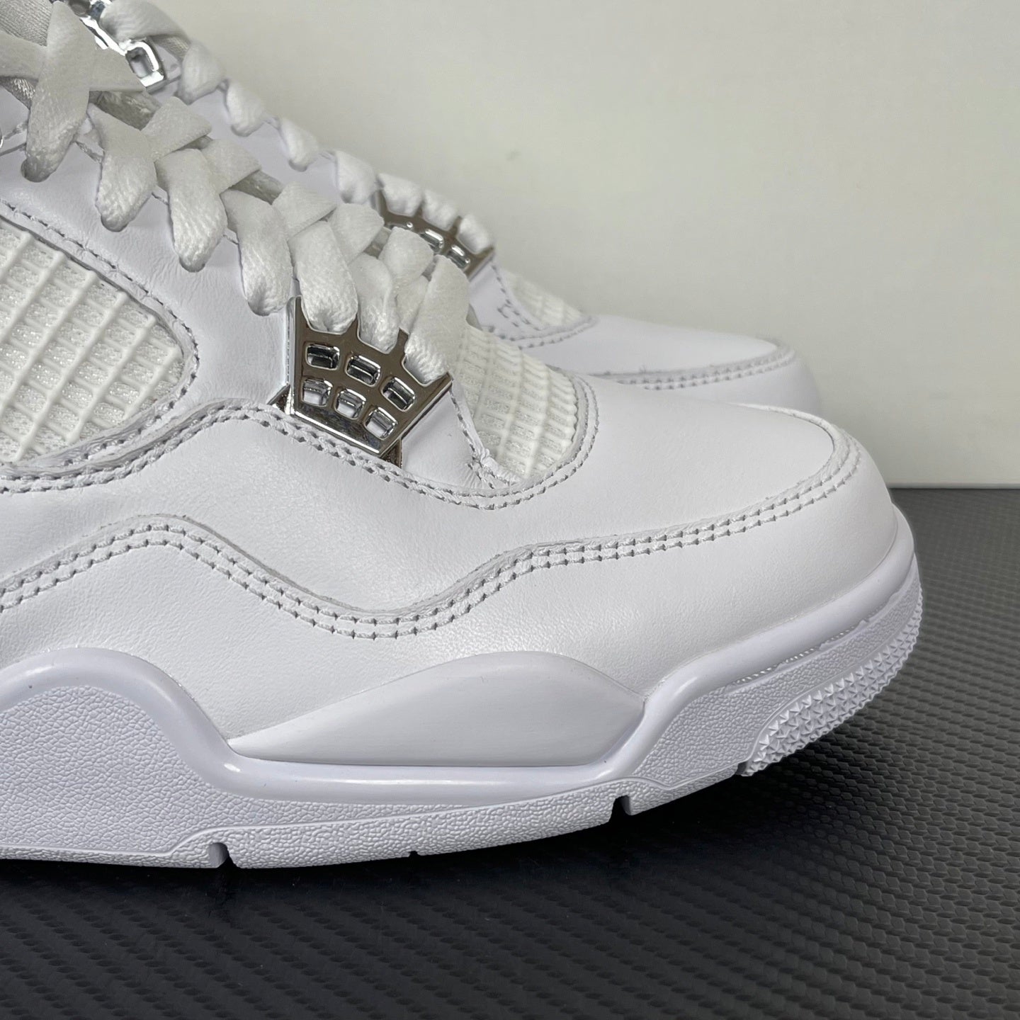 AJ4 Pure Money