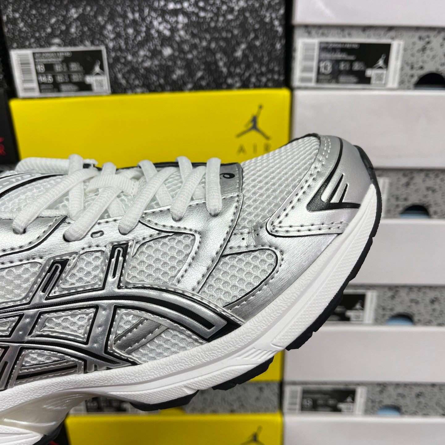 Gel-1130 White/Pure Silver