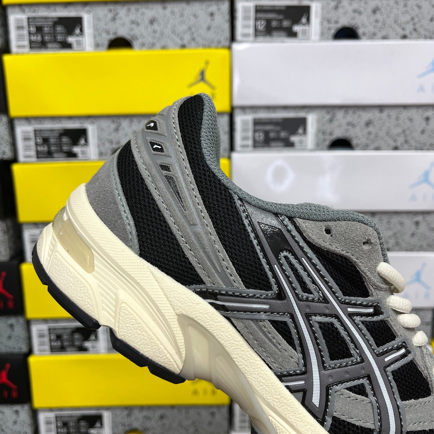 Gel-1130 Black/ Carbon