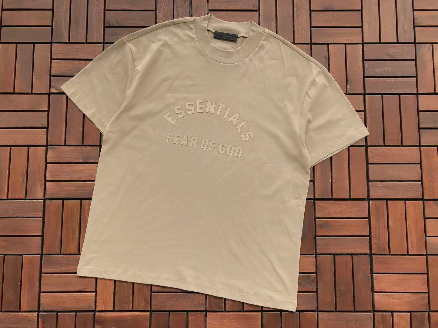 T-Shirts ESSENT