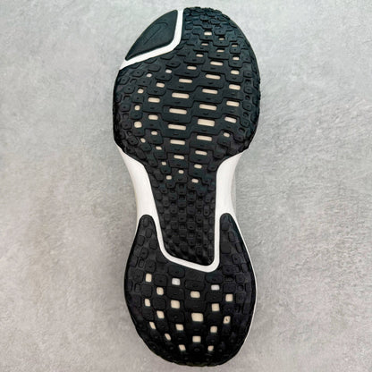 ZoomX Invincible Run 3 Summit White Coconut Milk