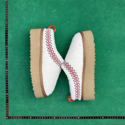 TT UGG