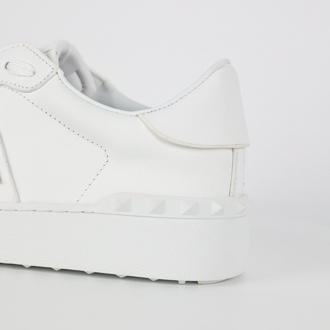 Valentino Rockstud Untitled White