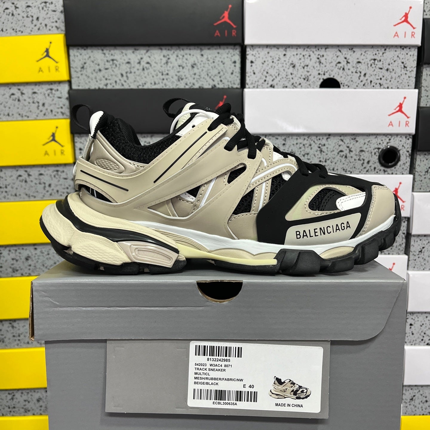 BLG Track Beige Black