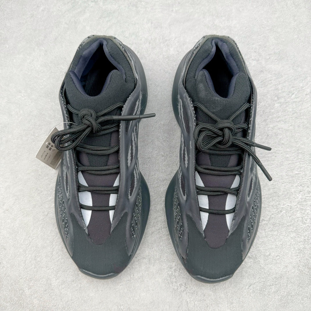 700 V3 Black Soul