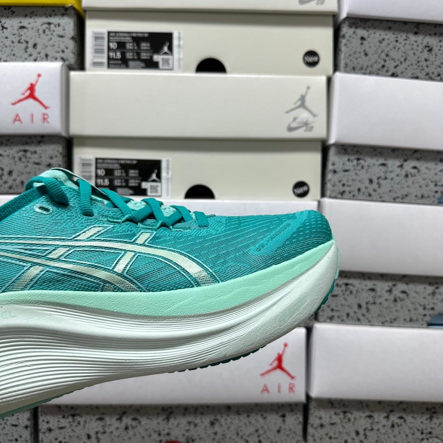 GEL-NIMBUS 27 Waveteal/Iluminate Mint