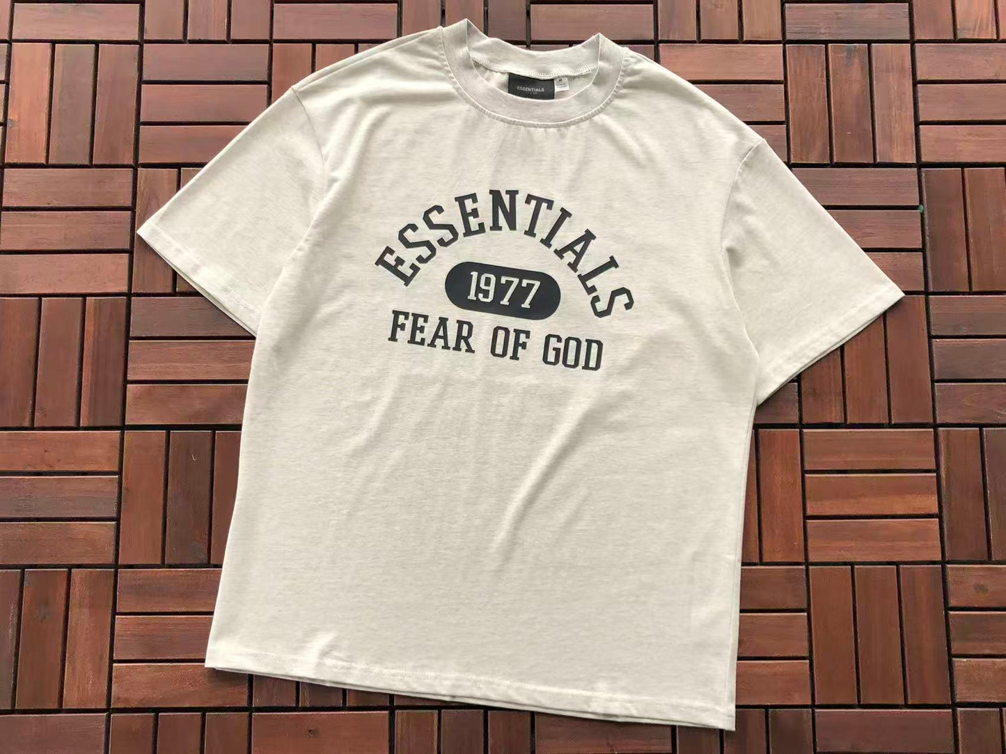 Conjuntos Essentials