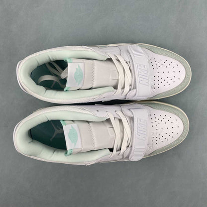 Legacy 312 White Sail