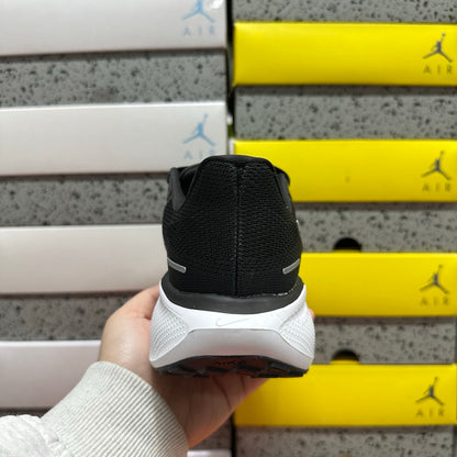 Air Zoom Pegasus 41 Black/White