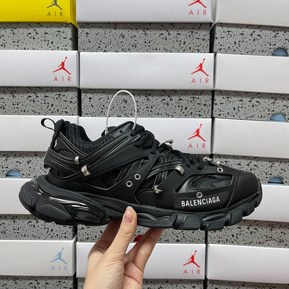 BLG Track Black