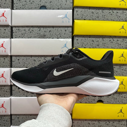 Air Zoom Pegasus 41 Black/White