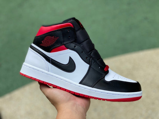 AJ1 MID Gym Red/Black Toe