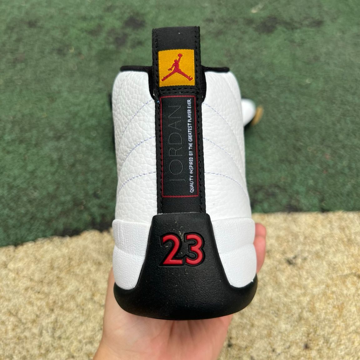 12 Retro Black and White