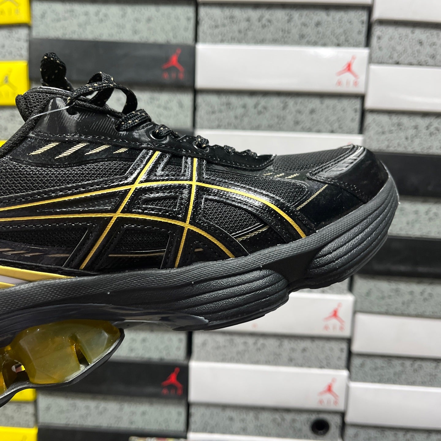 Gel-Kinetic Fluent Black and Gold