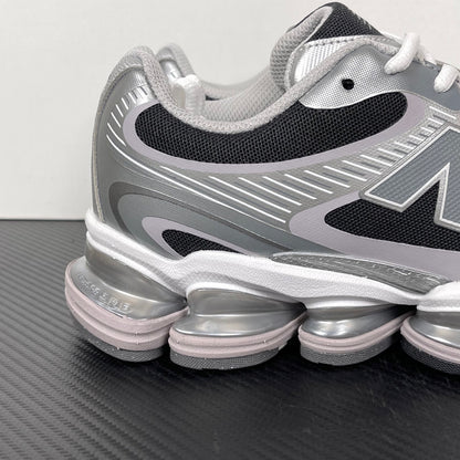 2000 ABZORB Grey and Black