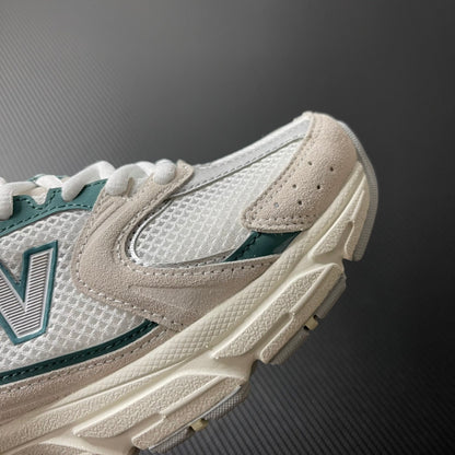 530 White Grey Green