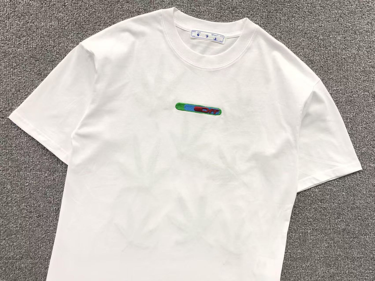 T-shirt Off