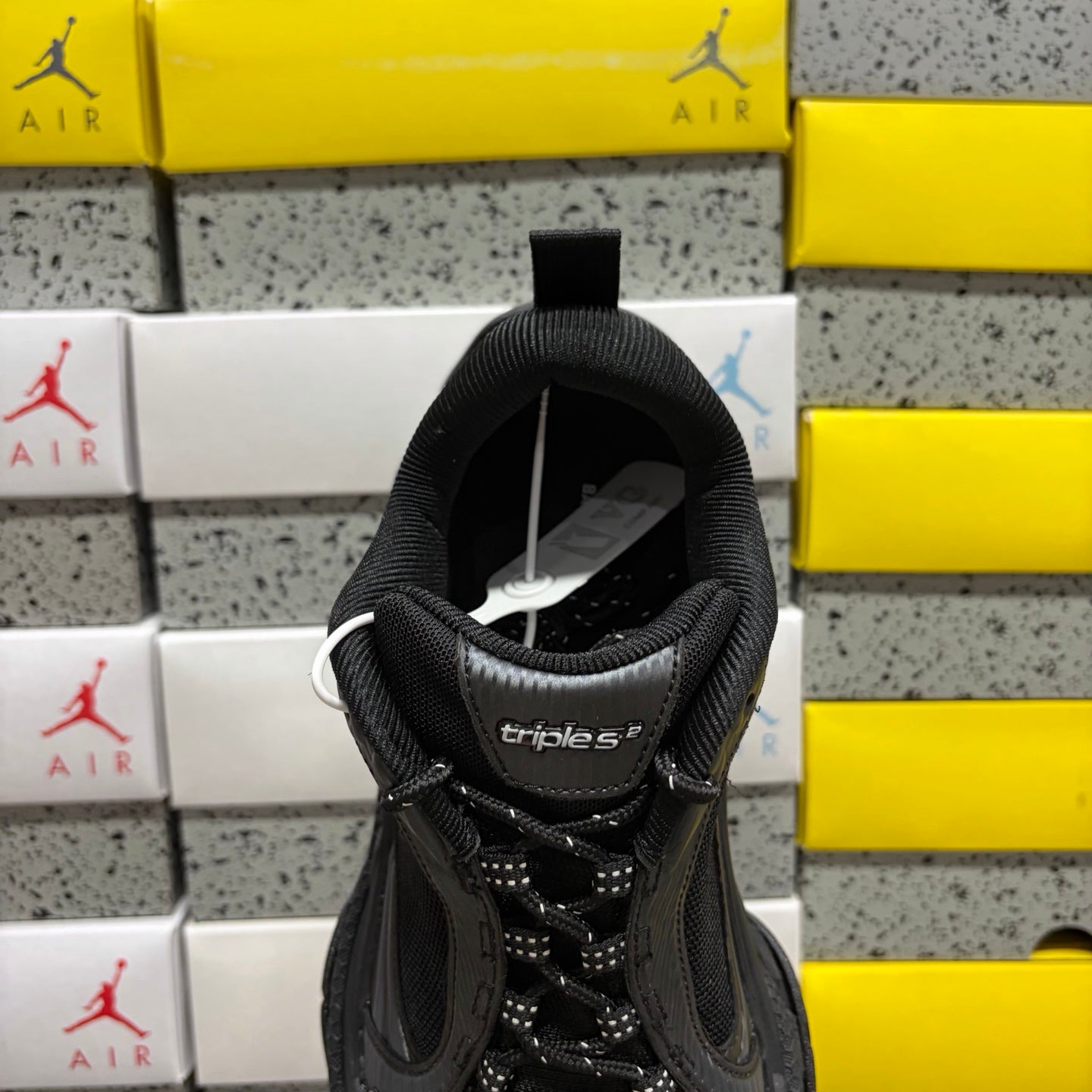 BLG Triple S.2 Black