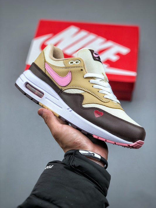 Air Max 1 Valentine's Day