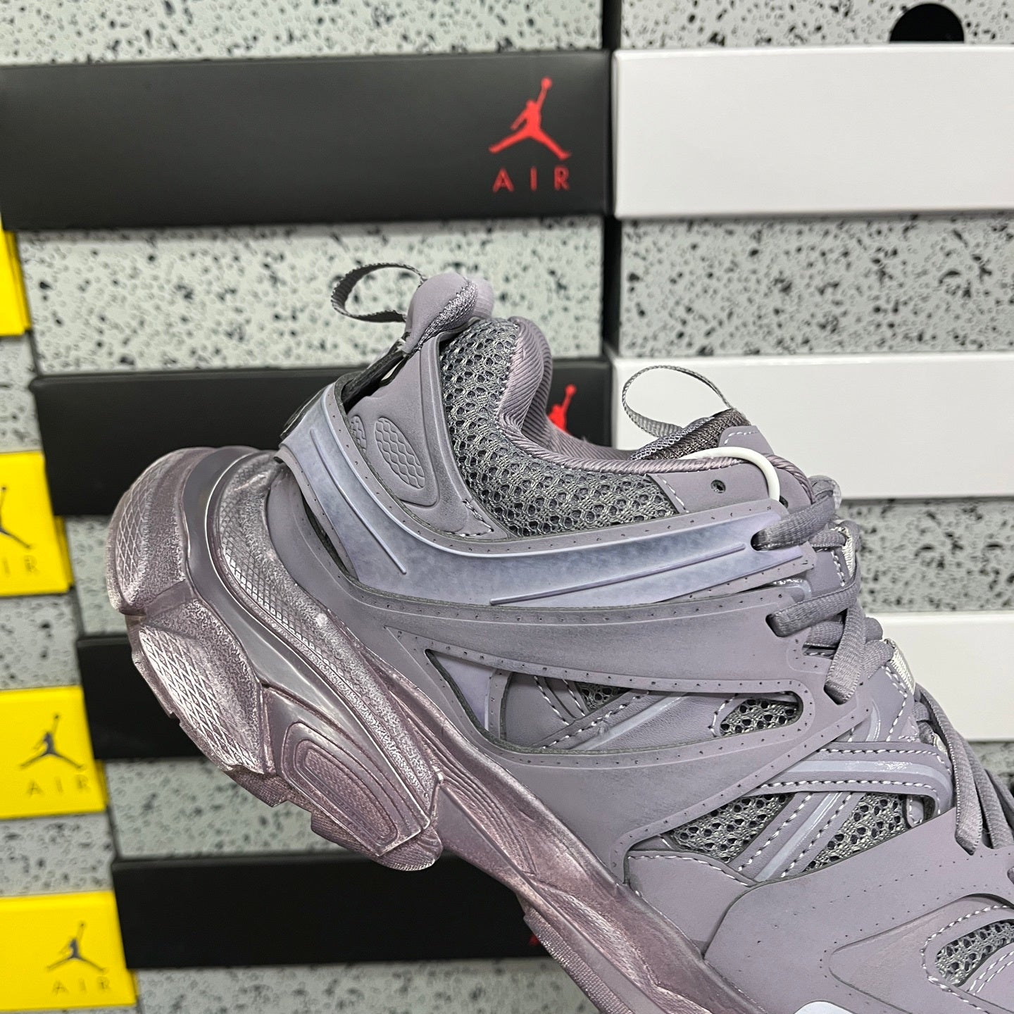 BLG Track Medium Grey